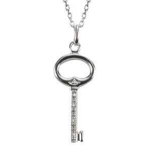 Sterling Silver‎ 925 Designer SIGNED Diamond Chip Key Shaped Pendant Necklace